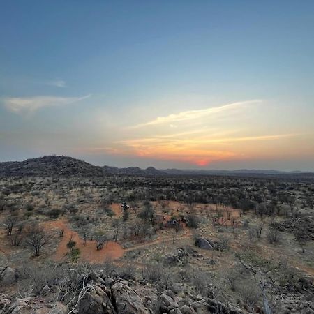 Porcupine Camp Kamanjab Otel Dış mekan fotoğraf