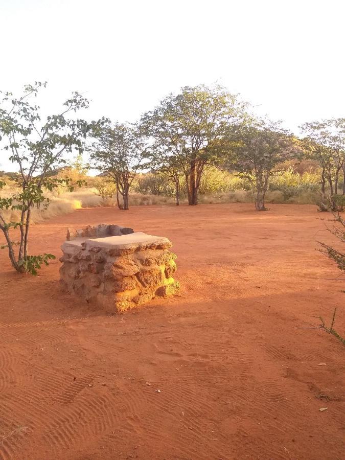 Porcupine Camp Kamanjab Otel Dış mekan fotoğraf